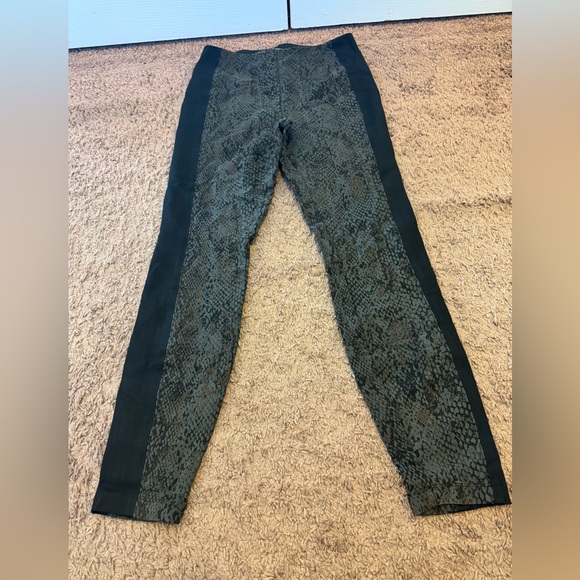 Lysse Pants - 2 FOR $20 LYSSE GREEN SNAKESKIN HIGH RISE LEGGINGS TUMMY CONTROLS BLACK M